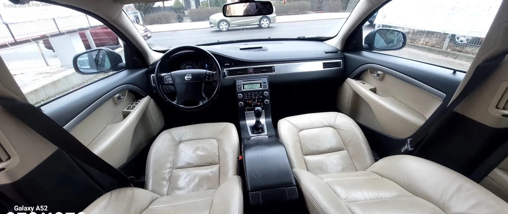 Volvo V70 cena 22900 przebieg: 235800, rok produkcji 2008 z Płońsk małe 436